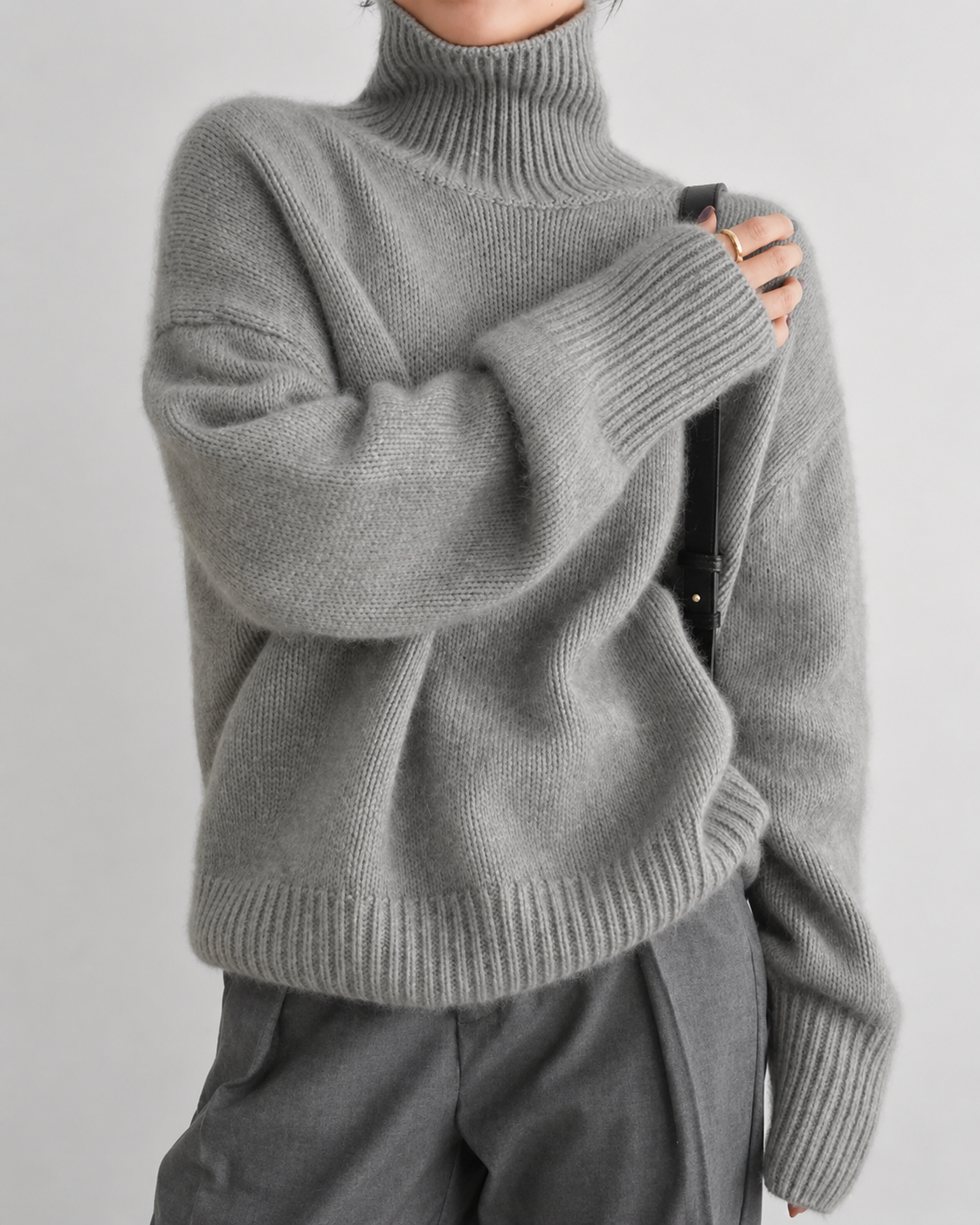 Lynn Women's Wool Turtleneck Sweater – Soft Knit Winter Pullover