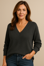 Zeyann Women's Cashmere Sweater – V-Neck Regular Fit Luxury Knit Pullover