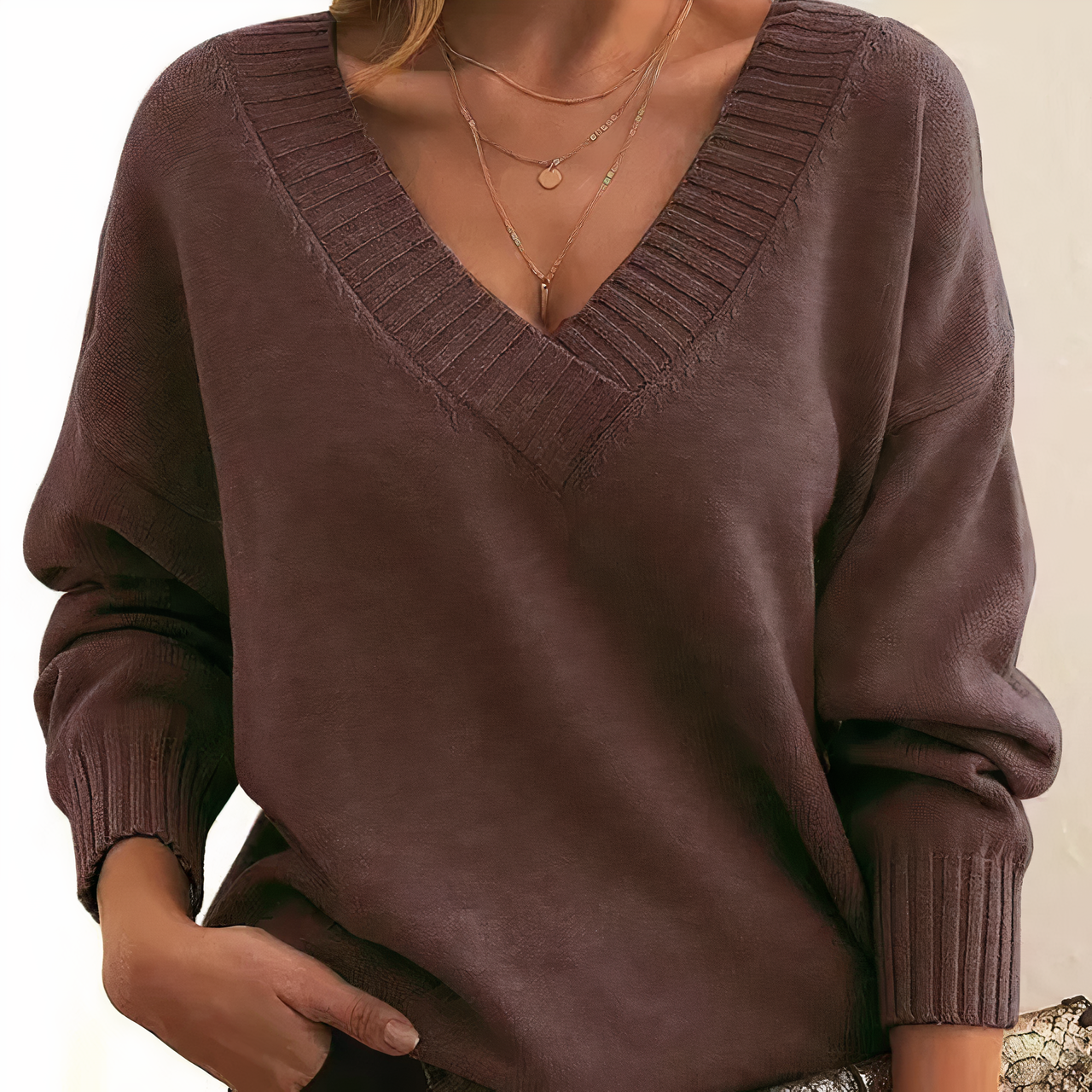 Zeyann Women's Cashmere Sweater – V-Neck Regular Fit Luxury Knit Pullover
