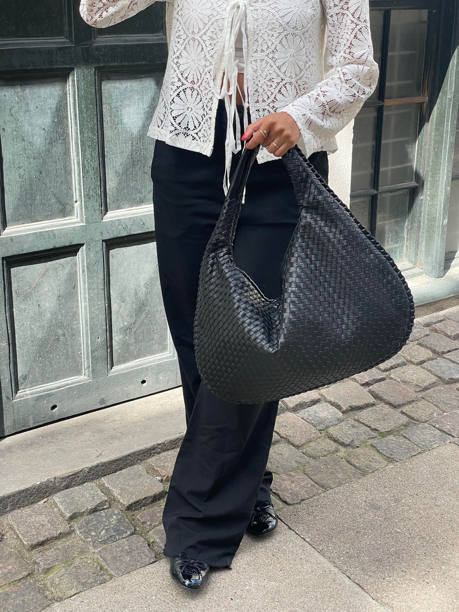 Noa Women's Braided Vegan Leather Handbag – Spacious Zip Tote Bag