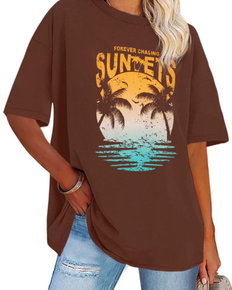 Mia Women's Oversized Graphic T-Shirt – Crew Neck Loose Fit Tee for Streetwear