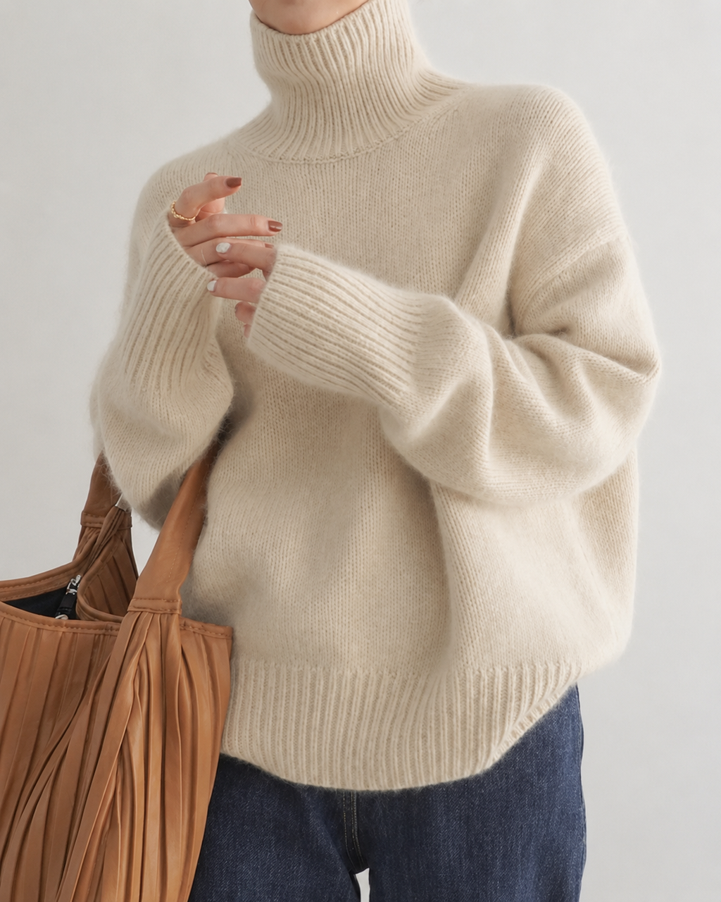 Lynn Women's Wool Turtleneck Sweater – Soft Knit Winter Pullover