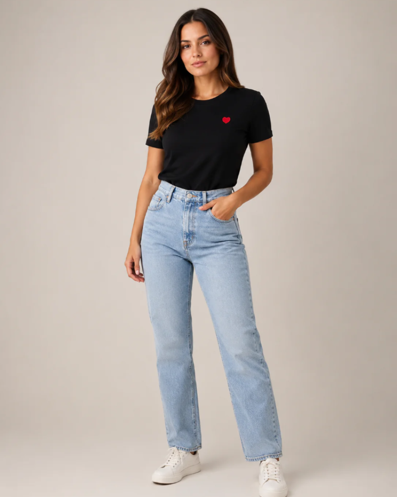Kimberly Women's Heart T-Shirt – Relaxed Crew Neck Tee with Short Sleeves