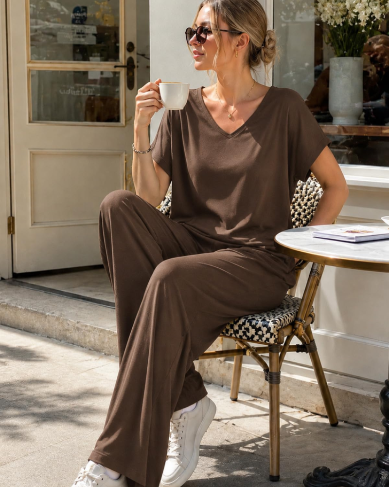 Elara Women’s Summer Lounge Set – V-Neck Top & Wide Leg Pants Two-Piece Outfit